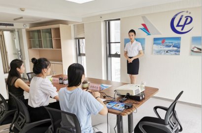 航空招聘 | 空少·空姐·空保 报名面试及岗前培训流程展览