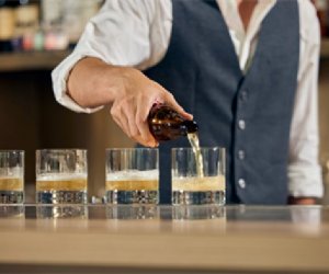 新西兰工签丨新西兰 服务生