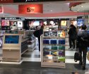 日本北海道 - 机场免税店 翻译导购