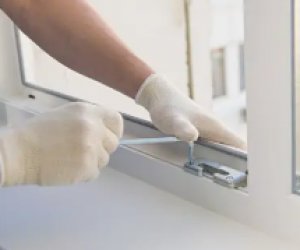 赴澳大利亚（布里斯班）- 铝合金门窗安装工