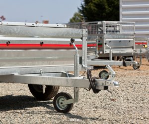 赴澳大利亚（悉尼/墨尔本）- 拖车安装工