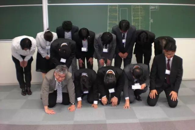 日本人不给别人添麻烦夸张到什么程度